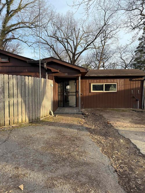 36 Honeysuckle Dr, Jackson, TN, 38301-4021 | Card Image