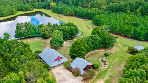1454 Livingston Vernon Rd, Flora, MS, 39071-9627 | Card Image