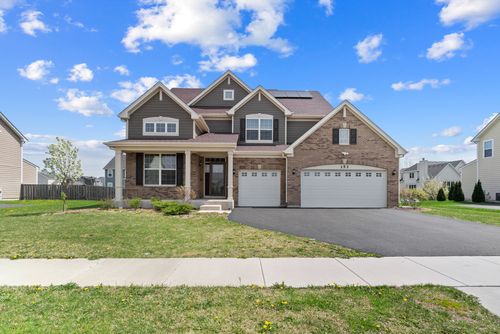 153 N Bend Way, Elgin, IL, 60124-8089 | Card Image