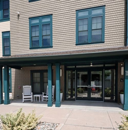 unit-1101-38 Hope St, Niantic, CT, 06357-2452 | Card Image