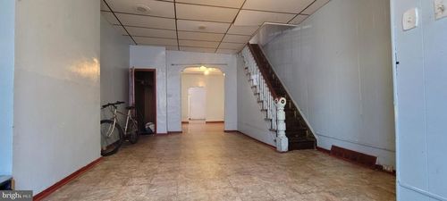 526 Moore St, PHILADELPHIA, PA, 19148-1829 | Card Image