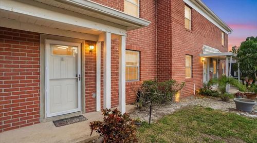 a-8511 12th Way N, ST PETERSBURG, FL, 33702-7938 | Card Image