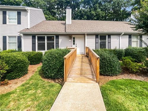 17 Apple Tree Ln, Greensboro, NC, 27455-3100 | Card Image