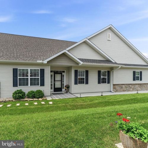 143 Rose View Dr, West Grove, PA, 19390-8710 | Card Image