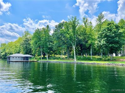 Best Point property on Lake Anna | Image 1