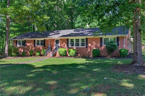 504 N Greenbriar St, Liberty, NC, 27298-3314 | Card Image