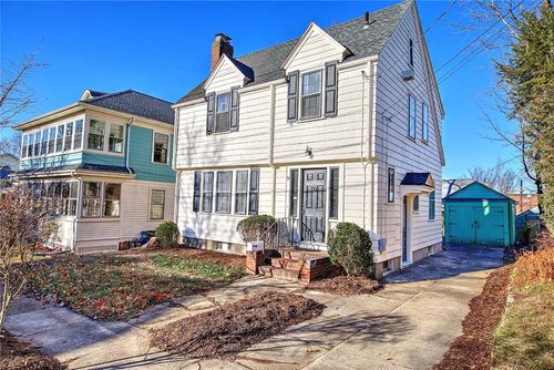 89 Dexterdale Rd, Providence, RI, 02906-1925 | Card Image