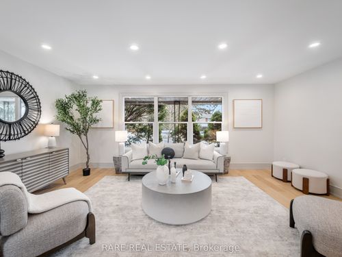 45 Thorny Brae Dr, Thornhill, ON, L3T3G5 | Card Image