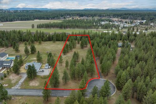 3517 E Elena Ln, Chattaroy, WA, 99003-5114 | Card Image
