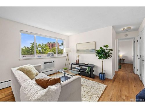 304-21 N Washington St, Denver, CO, 80203-4235 | Card Image