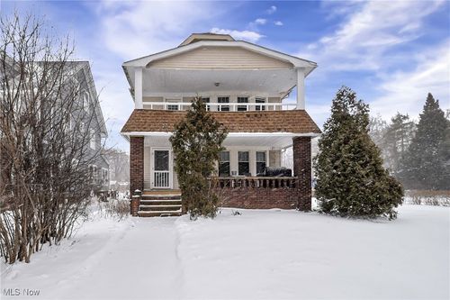 2477 Lee Road, Cleveland, OH, 44118 | Card Image