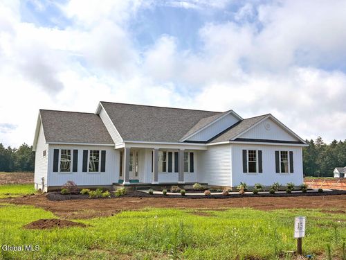 15 N Milton Rd, Saratoga Springs, NY, 12866 | Card Image