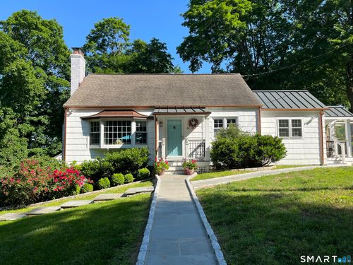 51 Grandview Road, Fairfield, CT, 06825 | Card Image