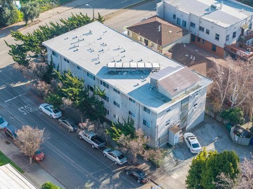 5499 Claremont Ave, Oakland, CA, 94618-1176 | Card Image