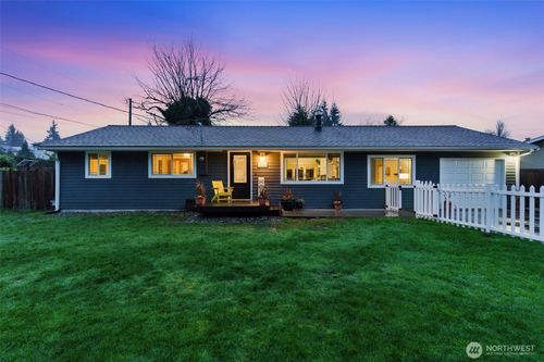 15304 Larch Way, Lynnwood, WA, 98087-2605 | Card Image