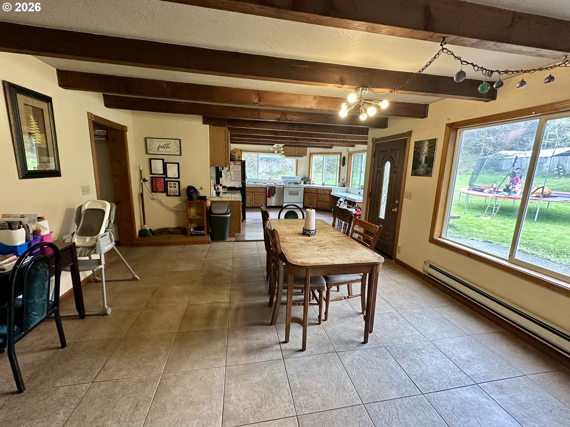 Residential in Reedsport 4