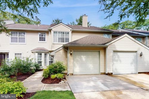4 Dorset Ct, Princeton, NJ, 08540-7053 | Card Image