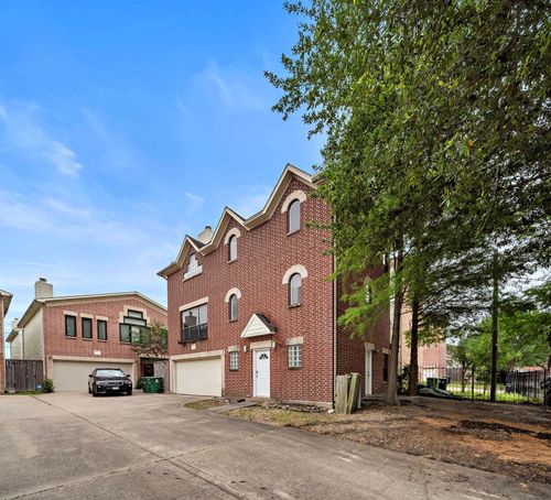9709 Riddlewood Ln, Houston, TX, 77025-5006 | Card Image