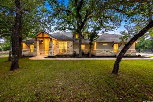 156 Crescent Rdg, Adkins, TX, 78101-2783 | Card Image
