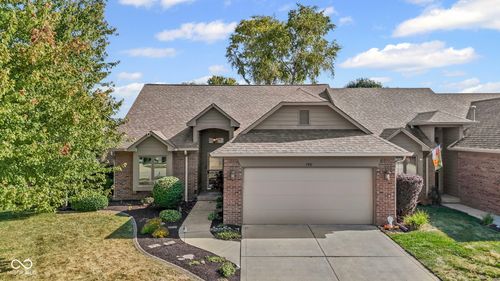 780 Cottage Ln, Greenwood, IN, 46143-8443 | Card Image