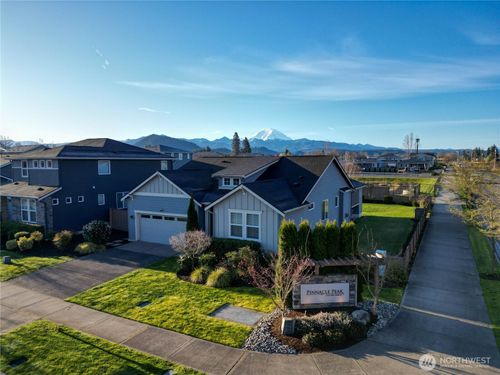 3584 Elmont Ave, Enumclaw, WA, 98022-5053 | Card Image