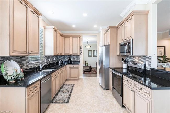 UNIT-203 - 16570 Goldenrod Ln, Condo with 3 bedrooms, 2 bathrooms and 1 parking in ALVA FL | Image 12