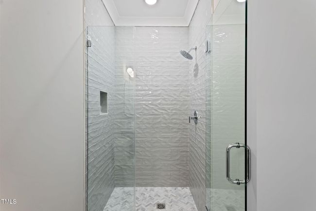 1st Fl Shower | Image 27