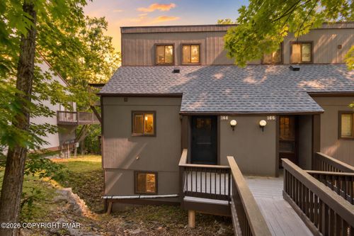 168 Upper Village Way, Tannersville, PA, 18372-7881 | Card Image
