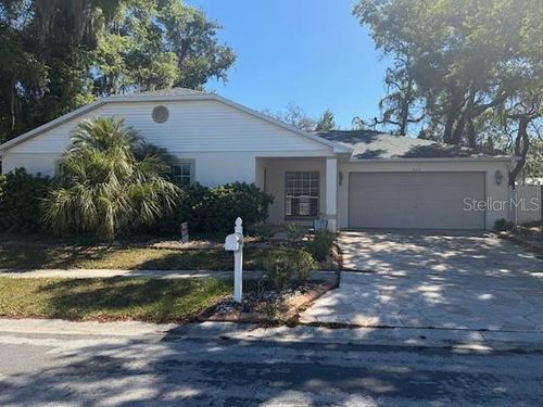 8512 Queen Brooks Ct, Temple Terrace, FL, 33637-4913 | Card Image