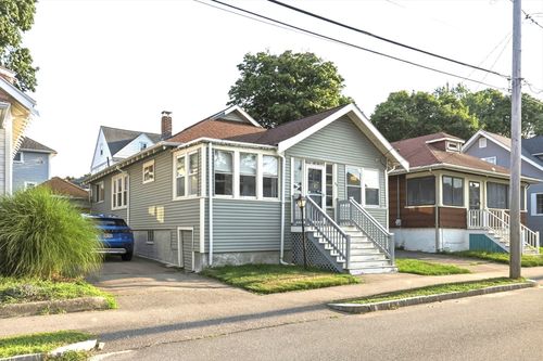 87 Edwin St, Quincy, MA, 02171-2015 | Card Image