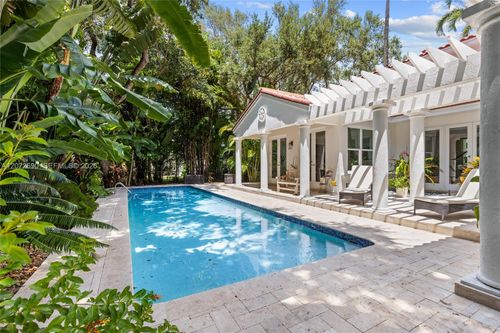 11050 Girasol Ave, Coral Gables, FL, 33156-4270 | Card Image