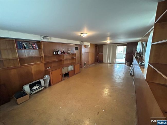 57 Standish Dr, House other with 3 bedrooms, 2 bathrooms and null parking in Clifton NJ | Image 16