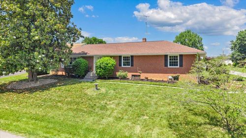 2124 Bridle Ln, Roanoke, VA, 24018-2224 | Card Image
