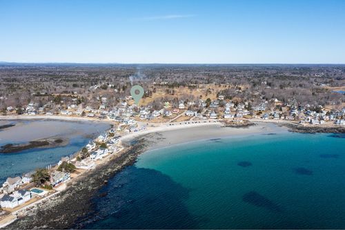 8 Railroad Ave, Kennebunk, ME, 04043-7553 | Card Image
