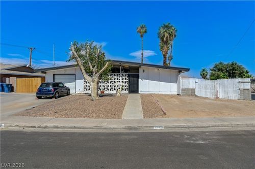 2482 Tee St, Las Vegas, NV, 89142-2527 | Card Image