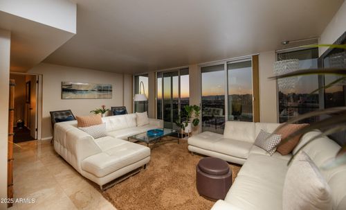 1701-2323 N Central Ave, Phoenix, AZ, 85004-1325 | Card Image