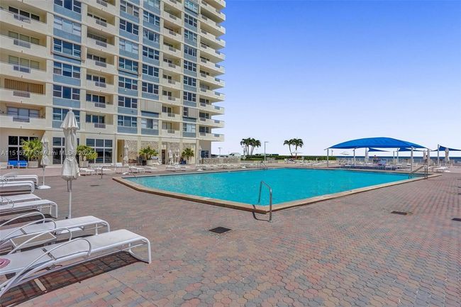 APT-1709 - 3180 S Ocean Dr, Condo with 2 bedrooms, 2 bathrooms and null parking in Hallandale Beach FL | Image 59