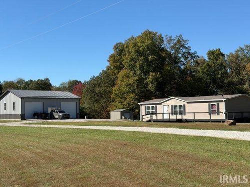8205 E Sycamore Road, Bloomfield, IN, 47424 | Card Image
