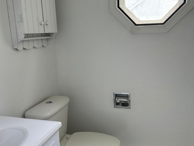 8 Straits Turnpike Ln, House other with 3 bedrooms, 2 bathrooms and null parking in Morris CT | Image 13