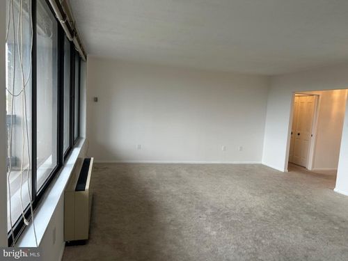 unit-611n-3701 S George Mason Dr, FALLS CHURCH, VA, 22041-3783 | Card Image