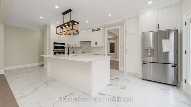 27 Foxmere Rd, House other with 6 bedrooms, 5 bathrooms and 4 parking in Brampton ON | Image 16