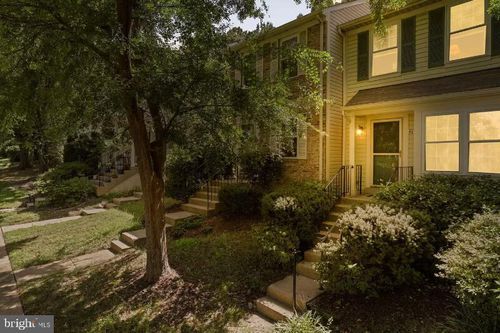 5680 White Dove Ln, CLIFTON, VA, 20124-0929 | Card Image