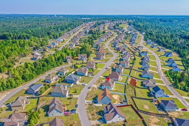 909 Highgrove Dr, House other with 4 bedrooms, 3 bathrooms and 2 parking in Spring Lake NC | Image 37