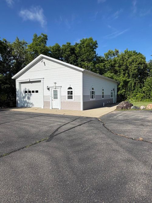 5100 E Michigan Ave, Kalamazoo, MI, 49048-2416 | Card Image