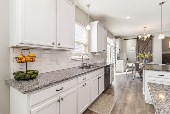 4739 Prairie Dunes Way, House other with 5 bedrooms, 4 bathrooms and null parking in Eagan MN | Image 11