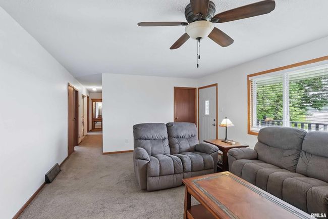21704 283 Rd Ave, House other with 4 bedrooms, 3 bathrooms and null parking in Le Claire IA | Image 15