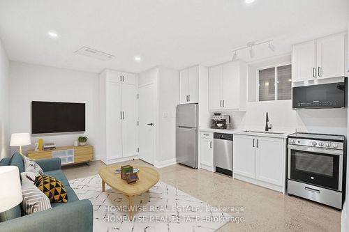 5-2563 Dundas St W, Toronto, ON, M6P1X6 | Card Image