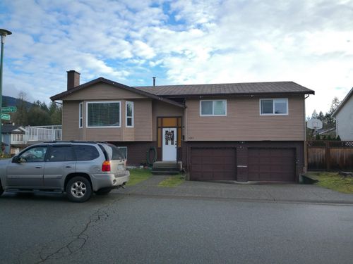 1317 Hornby St, Coquitlam, BC, V3E1V3 | Card Image