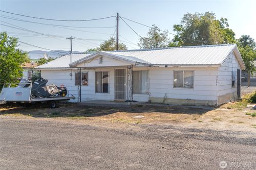 3004 Rock St, Malaga, WA, 98828-0106 | Card Image
