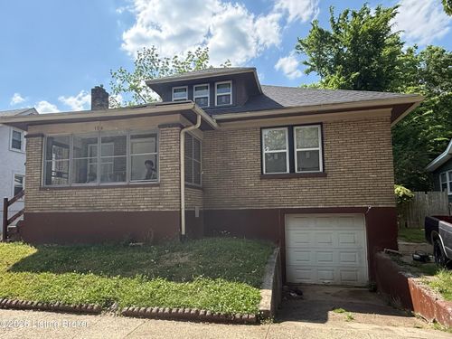 106 S Shawnee Ter, Louisville, KY, 40212-2653 | Card Image